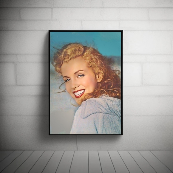 Marilyn Monroe Young Color Portrait Framed 11x14 - Picture 1 of 1